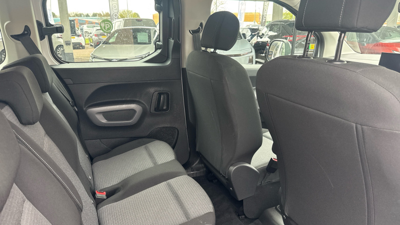 Toyota Proace City Verso 100kW Icon L2 50kWh 5dr Auto Electric Estate